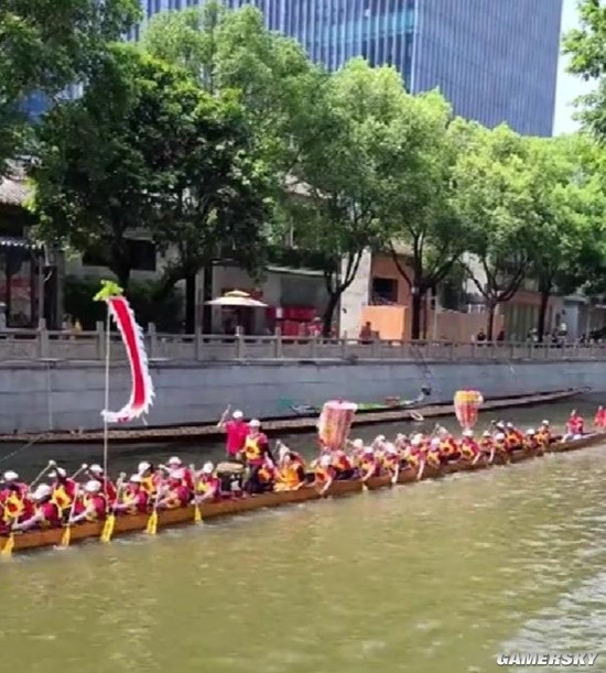 2b76c843-3c68-4dfb-91b4-2885121bb8a8