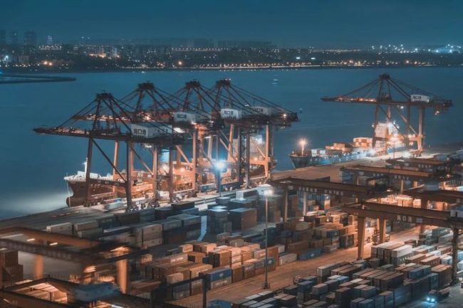 v2-1f92b7842f2377cb261ca623eaa0b729_720w